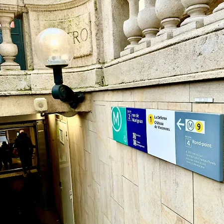 Champs Elysees דירה *