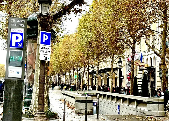 Champs Elysees *